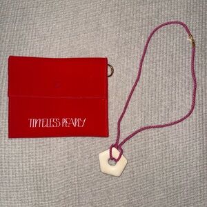 Timeless Pearly Necklace